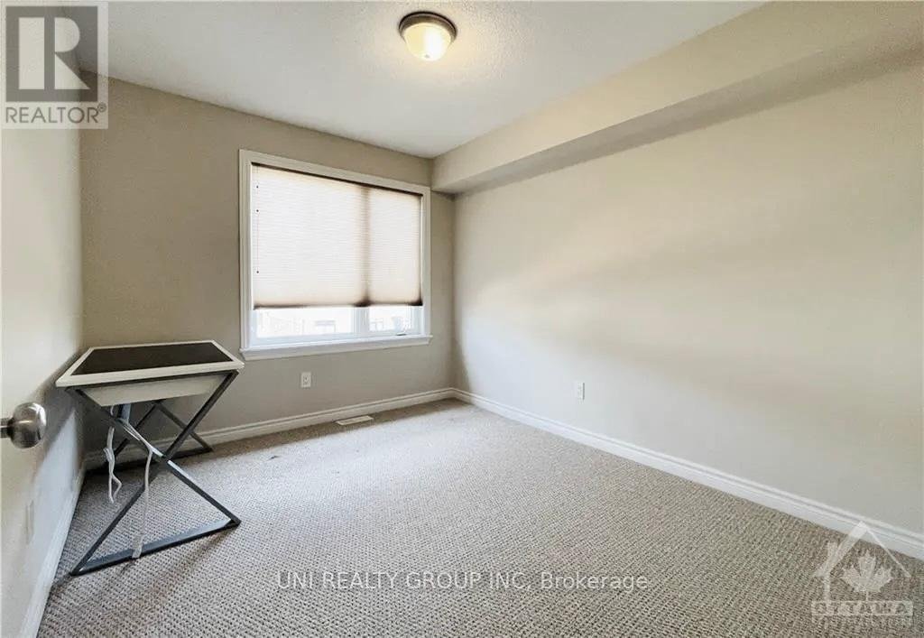 520 EARNSCLIFFE GROVE - Photo 18