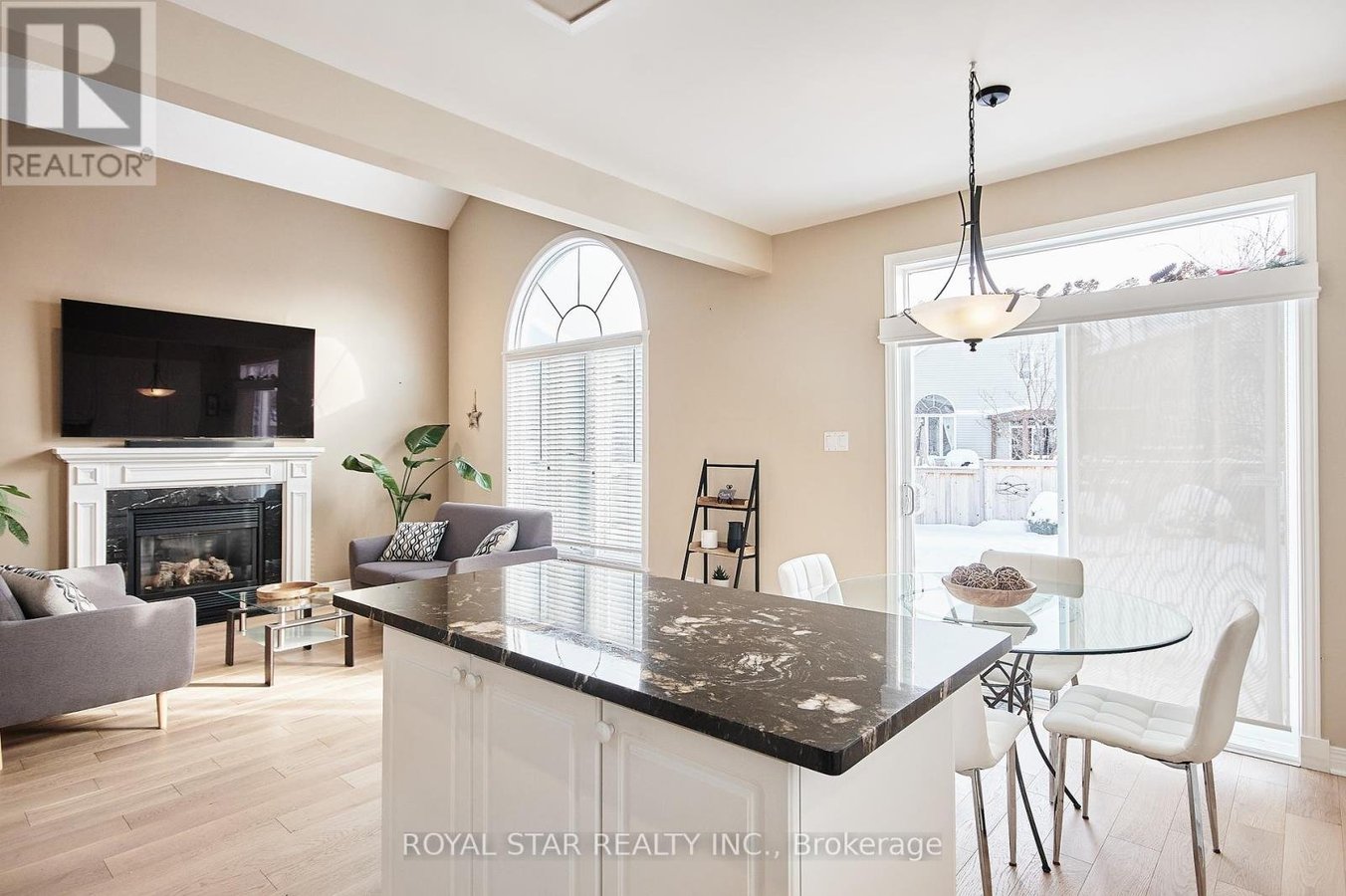 38 RIALTO WAY - Photo 21