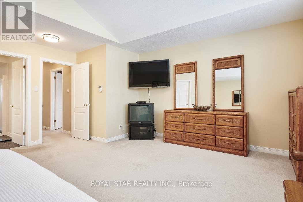 38 RIALTO WAY - Photo 28