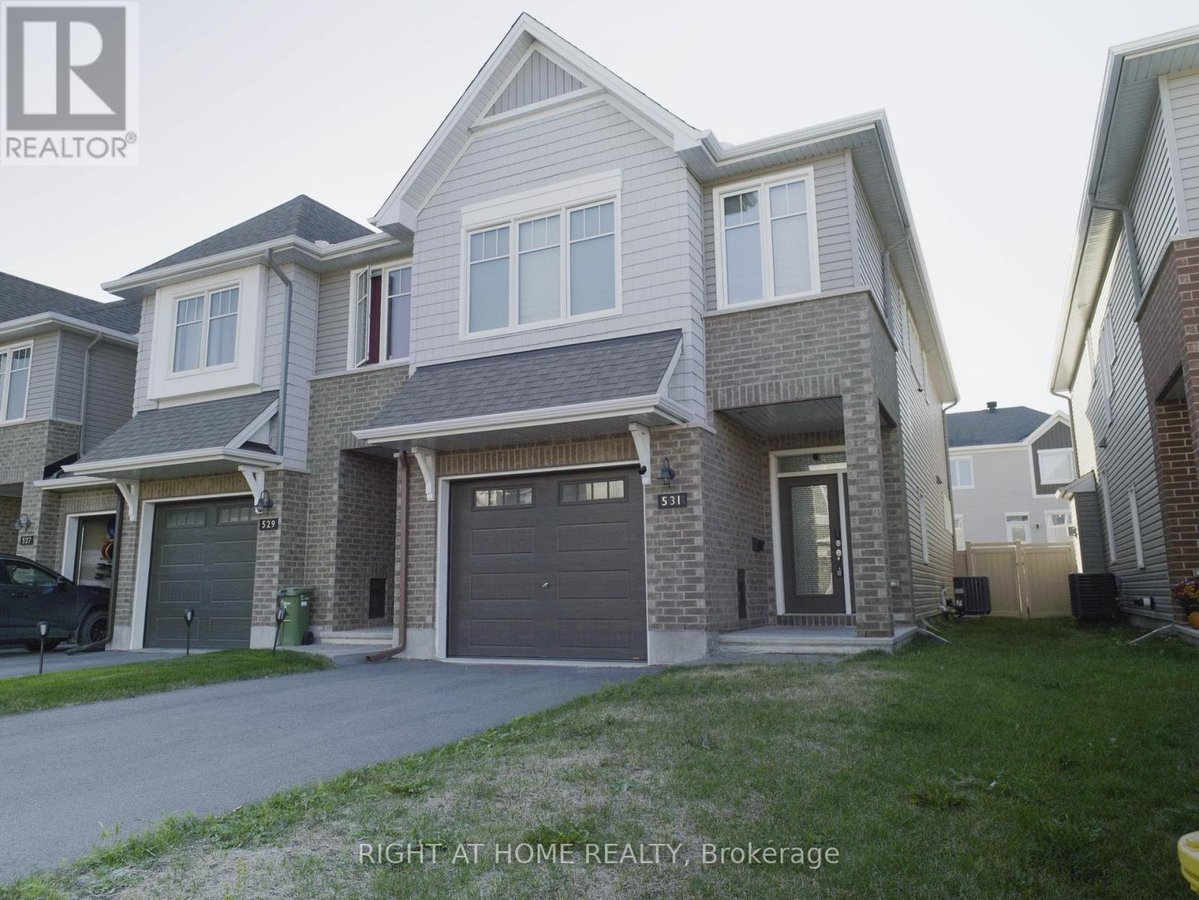 531 SONMARG CRESCENT - Photo 1
