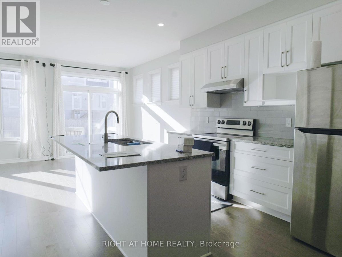 531 SONMARG CRESCENT - Photo 6