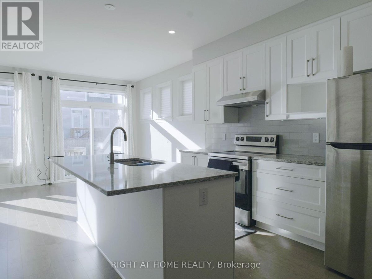 531 SONMARG CRESCENT - Photo 7