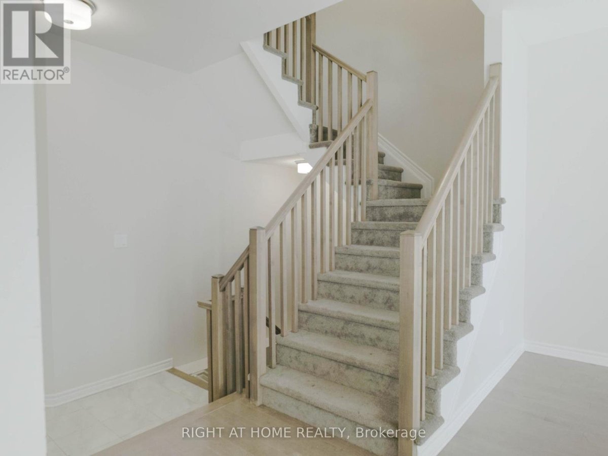 531 SONMARG CRESCENT - Photo 14