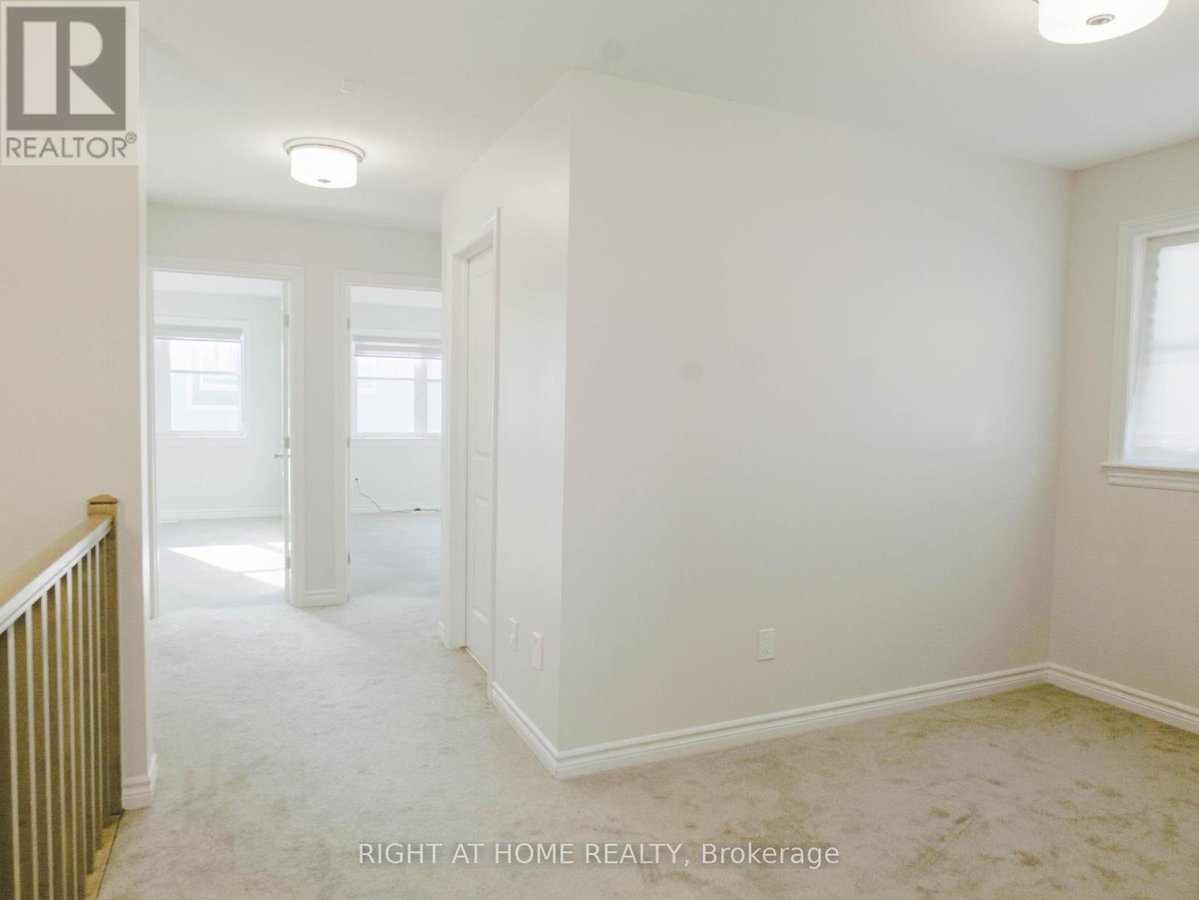 531 SONMARG CRESCENT - Photo 22