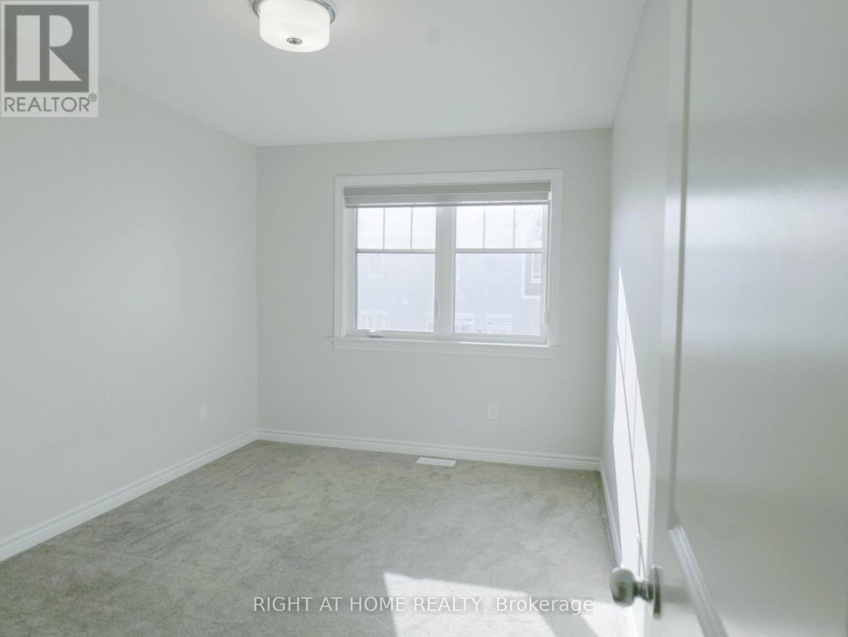 531 SONMARG CRESCENT - Photo 24