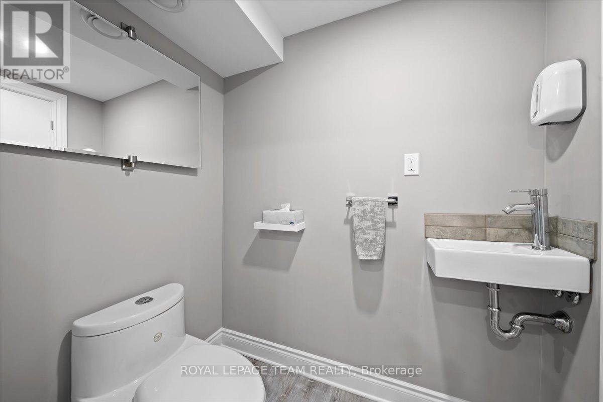 1 PETERSON PLACE - Photo 26