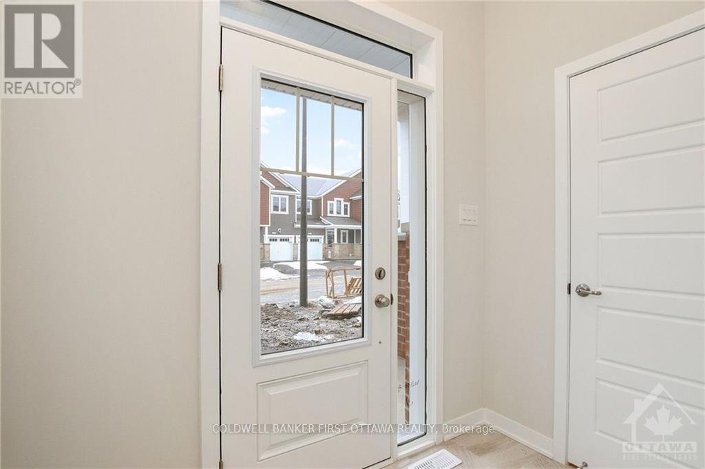 71 KINDRED ROW - Photo 3