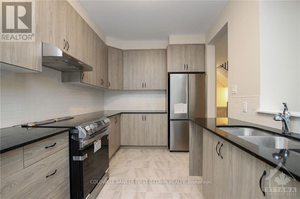 71 KINDRED ROW - Photo 13