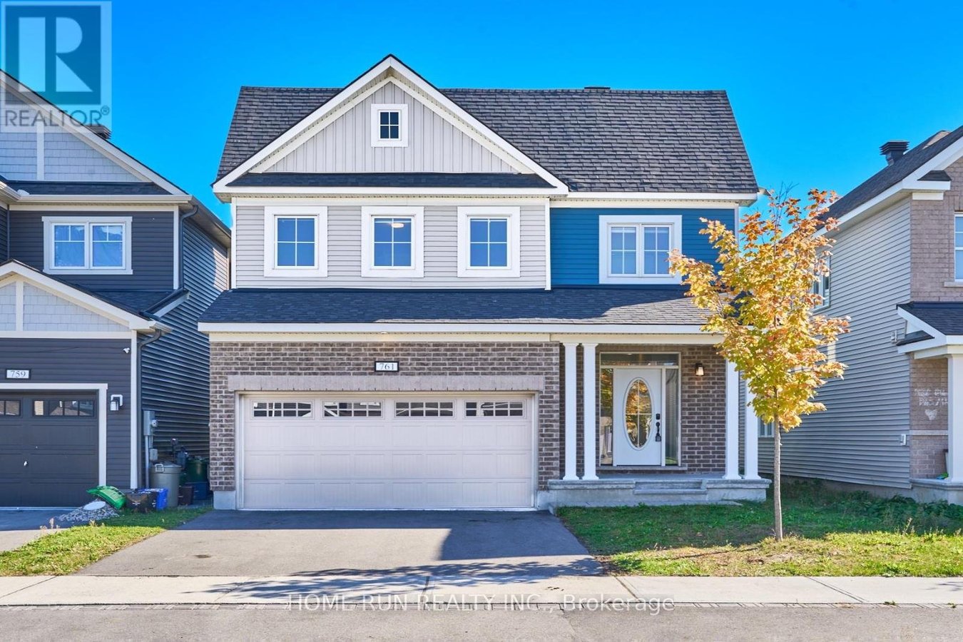 761 DERREEN AVENUE - Photo 1
