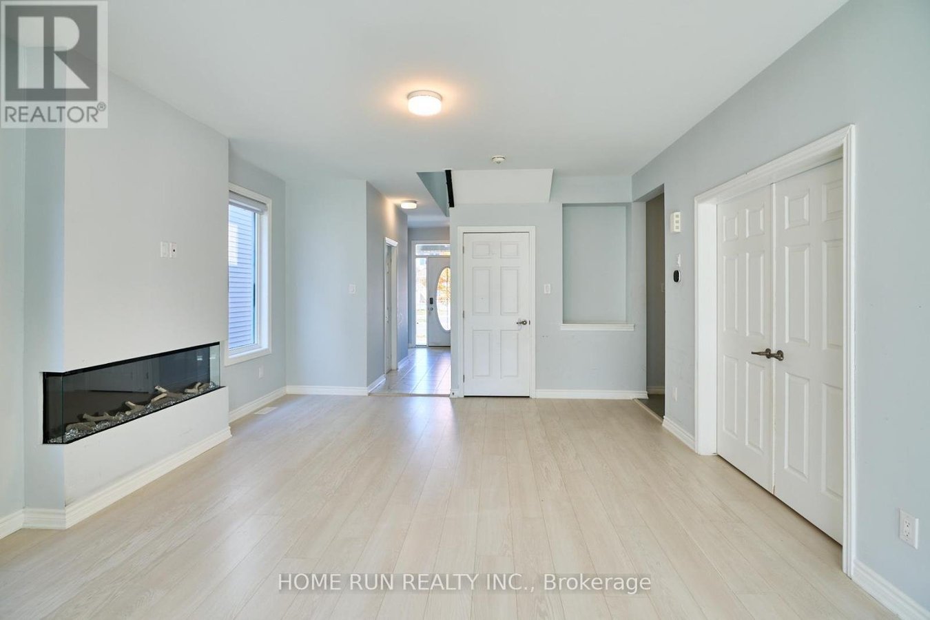 761 DERREEN AVENUE - Photo 6
