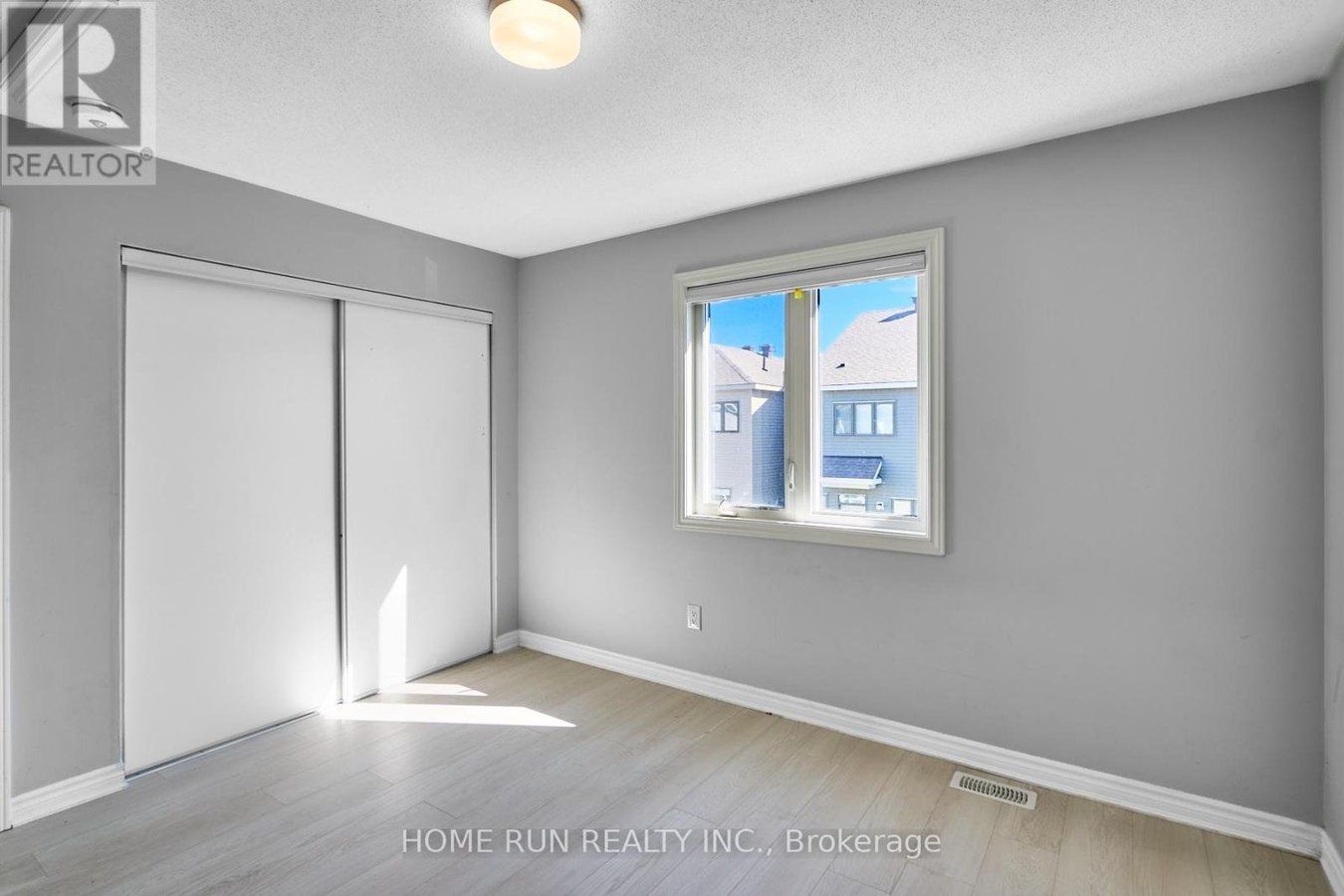 761 DERREEN AVENUE - Photo 29