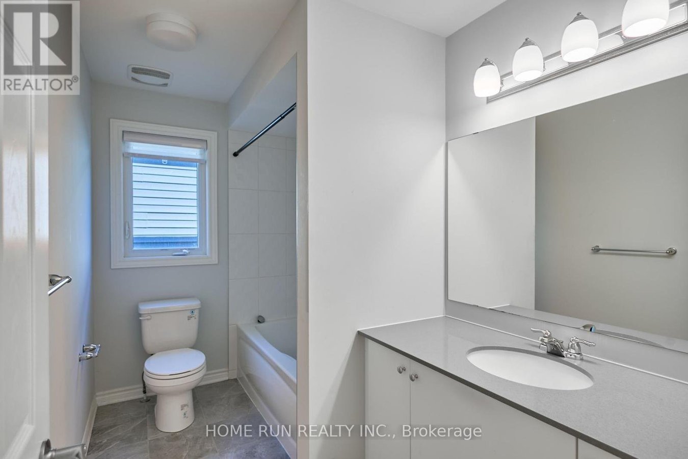 761 DERREEN AVENUE - Photo 33