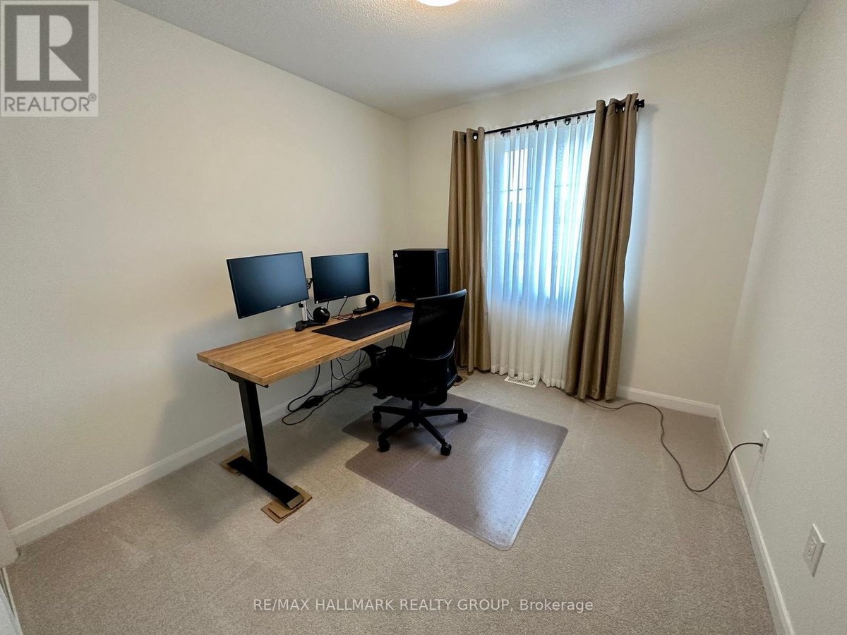 588 LILITH STREET - Photo 19