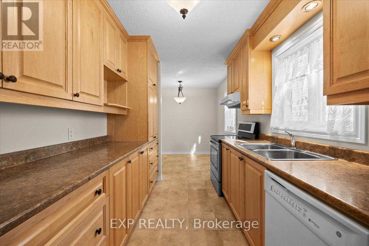 1678 BOISBRIAND CRESCENT - Photo 9