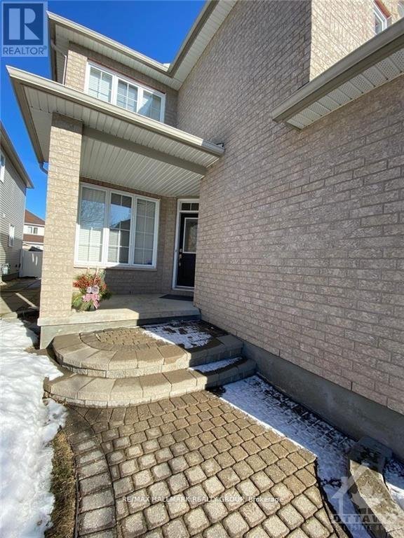 50 BELLINGHAM PLACE - Photo 2