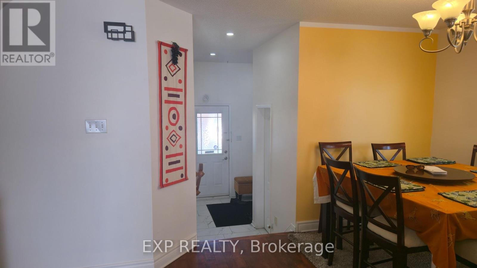 1052 CANDLEWOOD STREET - Photo 2