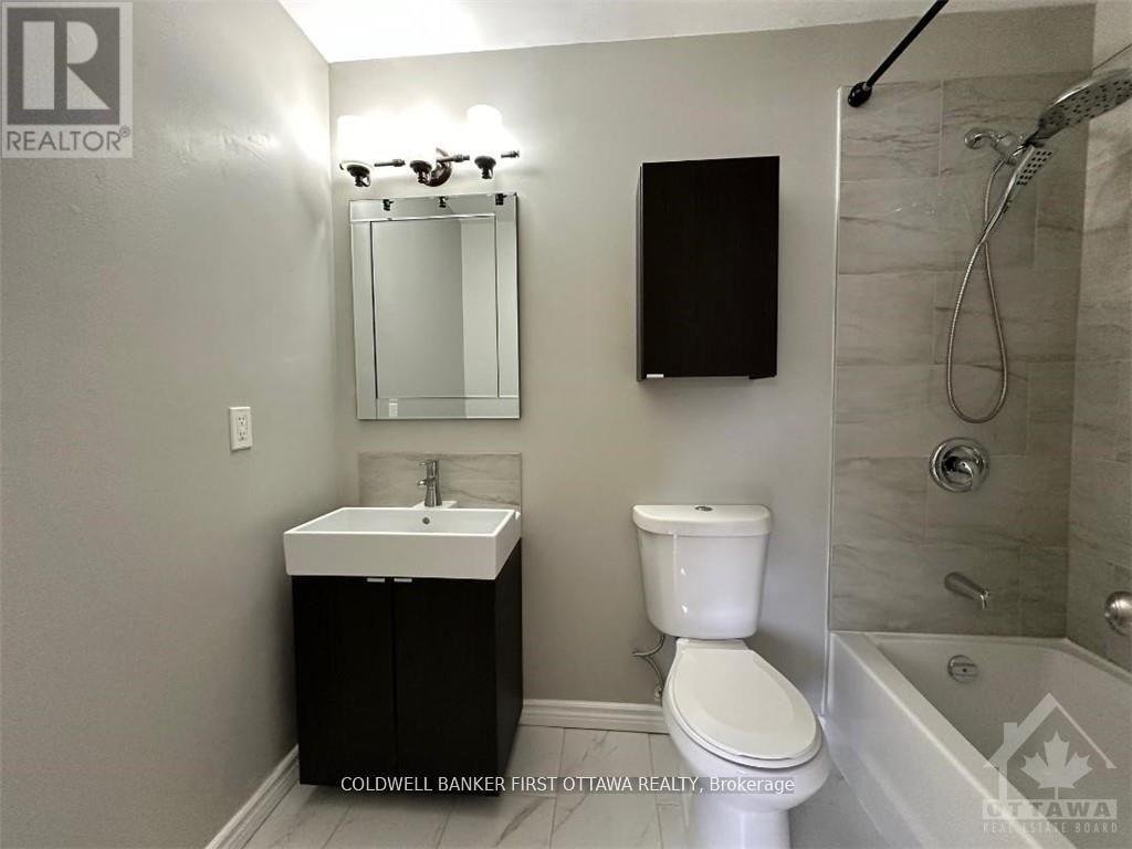 68 BURLINGTON CRESCENT - Photo 9