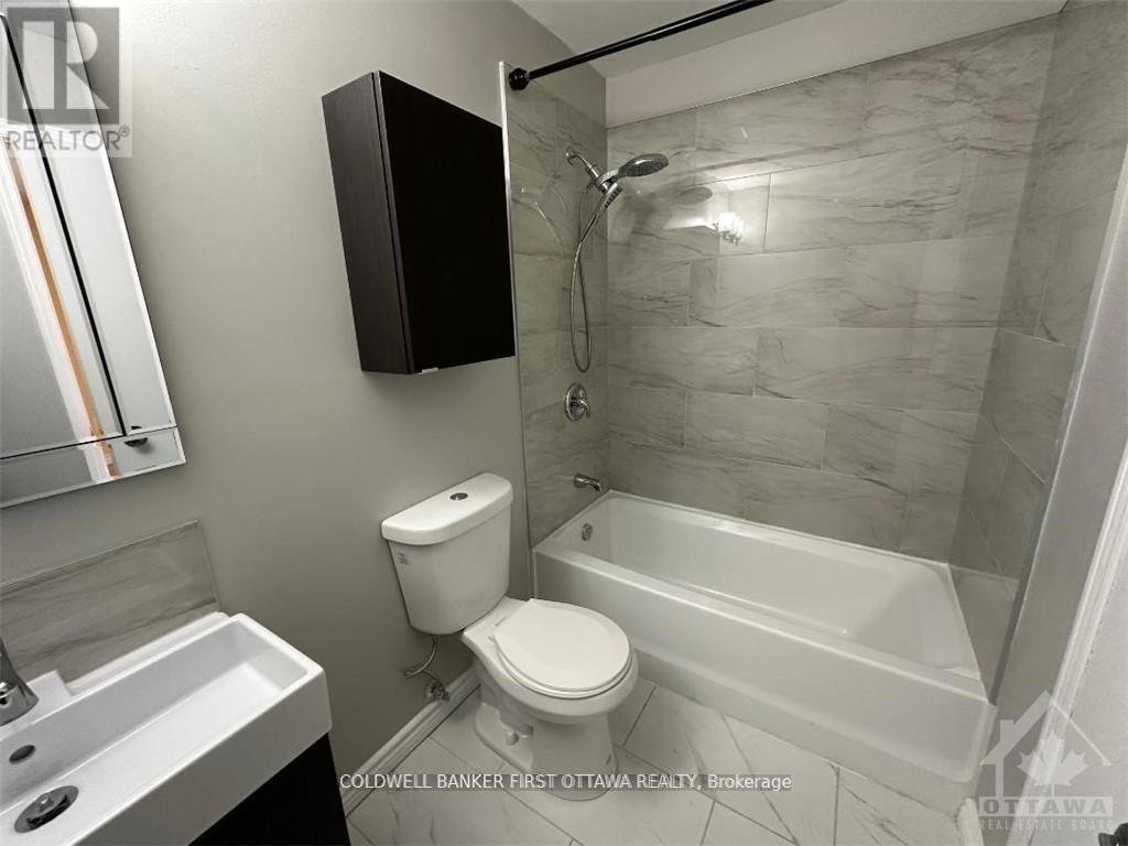 68 BURLINGTON CRESCENT - Photo 10
