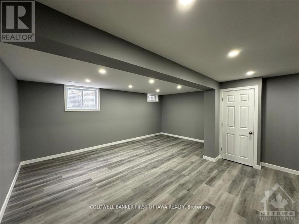 68 BURLINGTON CRESCENT - Photo 14