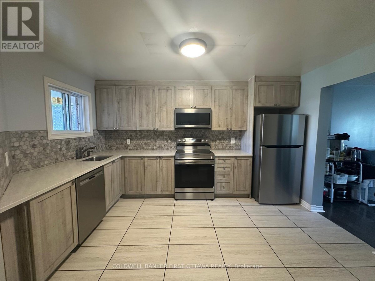 68 BURLINGTON CRESCENT - Photo 17