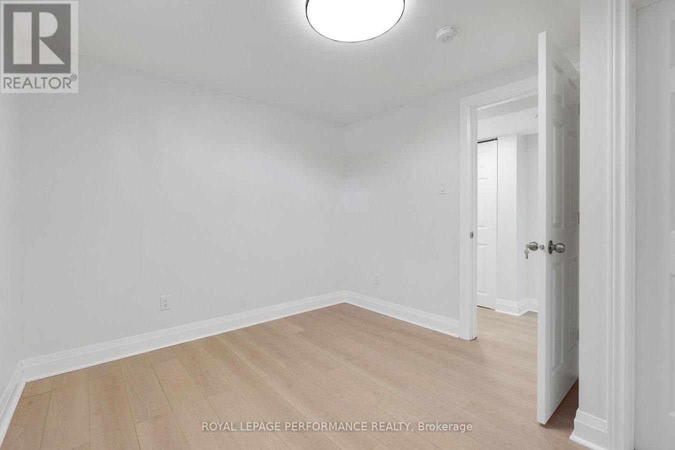 1820 APPLEFORD STREET - Photo 16
