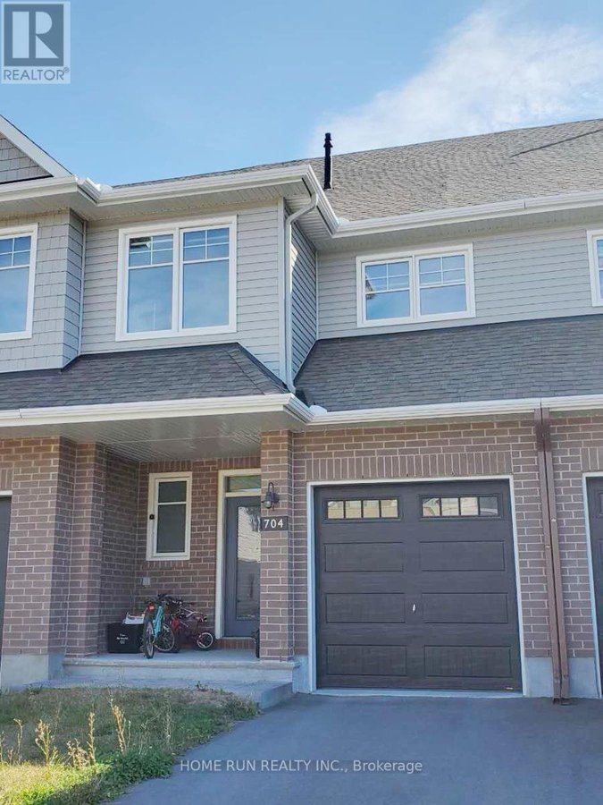 704 PIPIT LANE - Photo 1