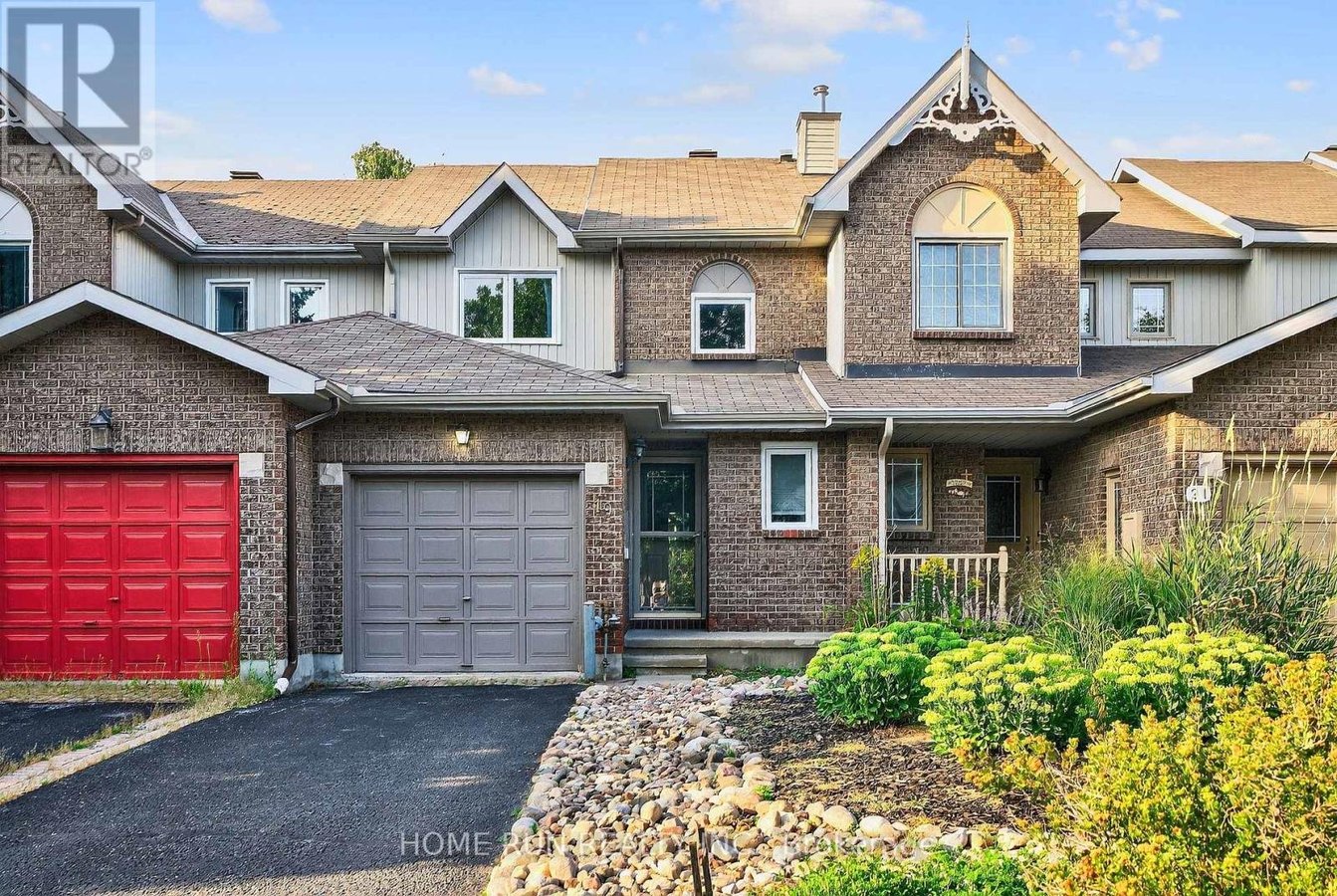 19 HARRINGTON COURT - Photo 1