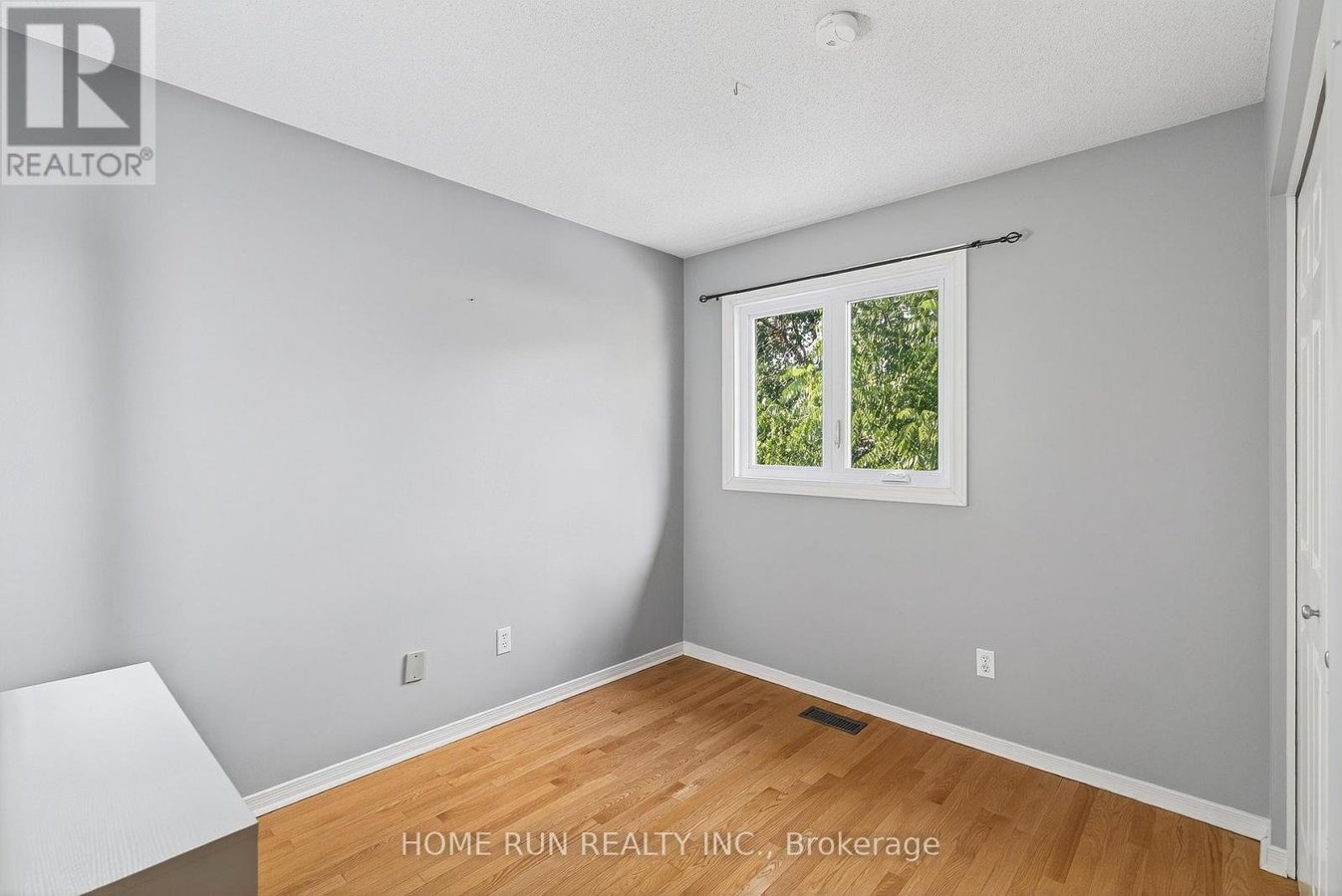 19 HARRINGTON COURT - Photo 27