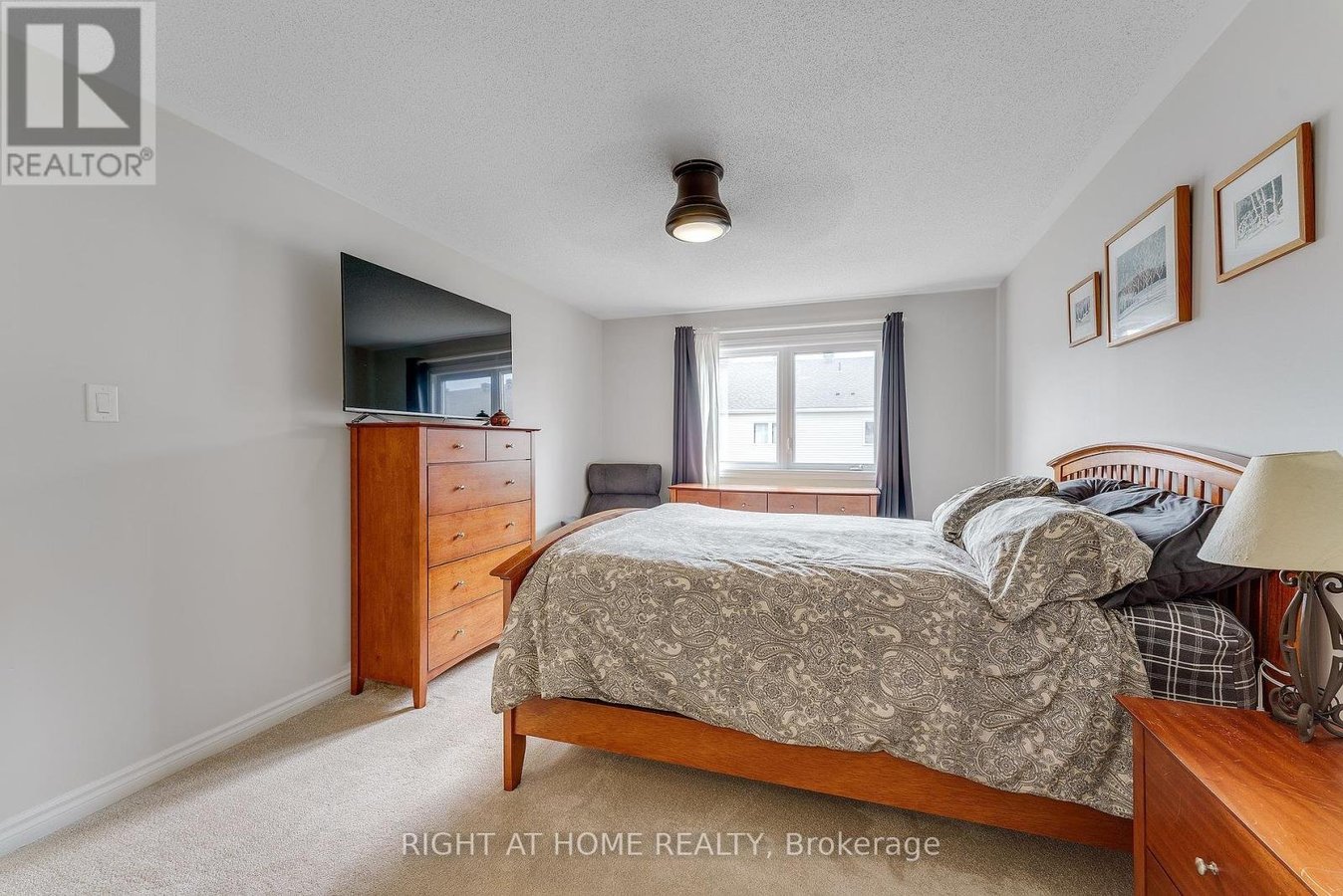 715 DERREEN AVENUE - Photo 19