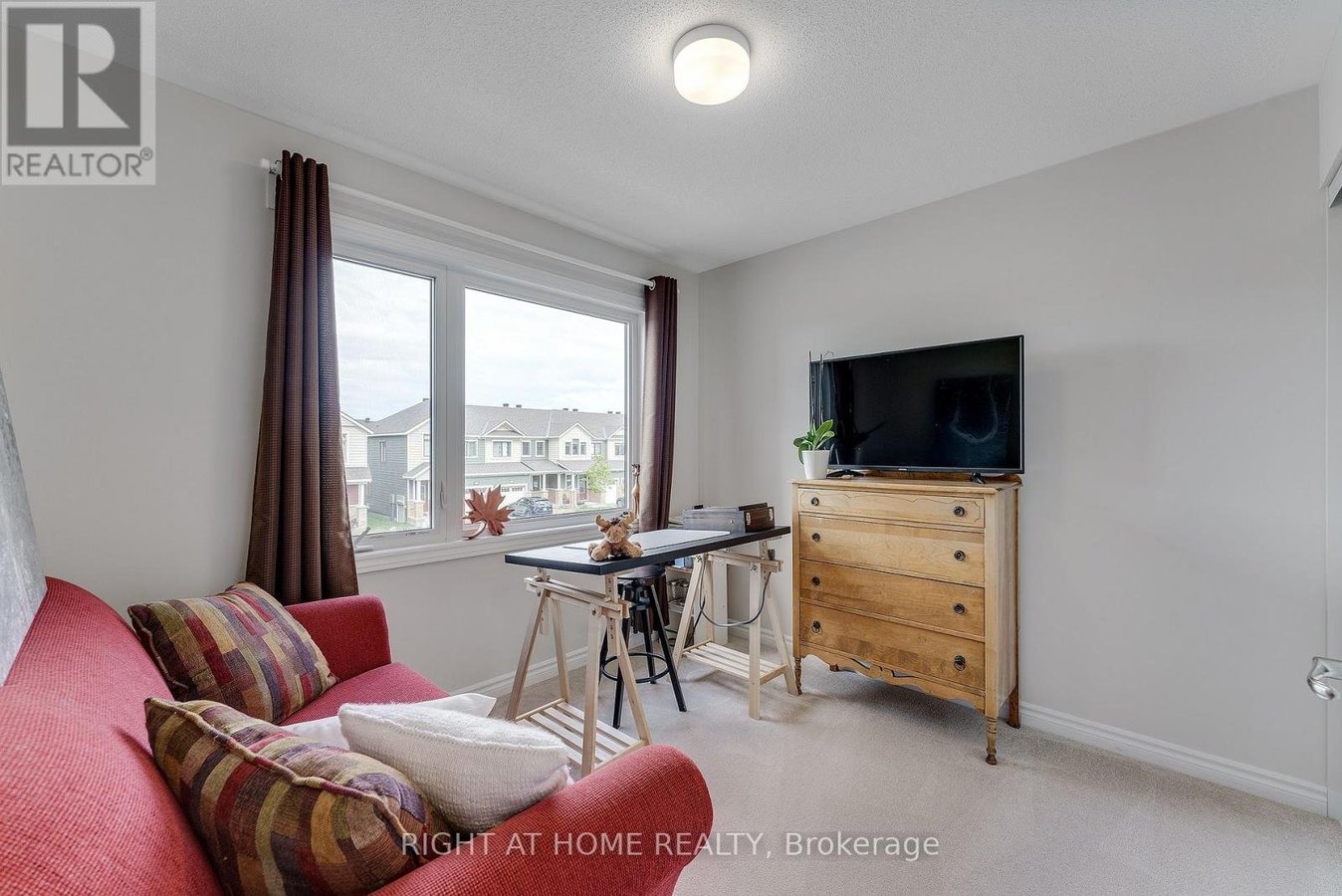 715 DERREEN AVENUE - Photo 25