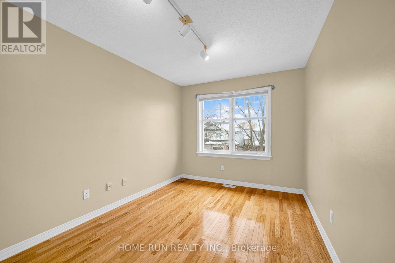 517 DEVONWOOD CIRCLE - Photo 30