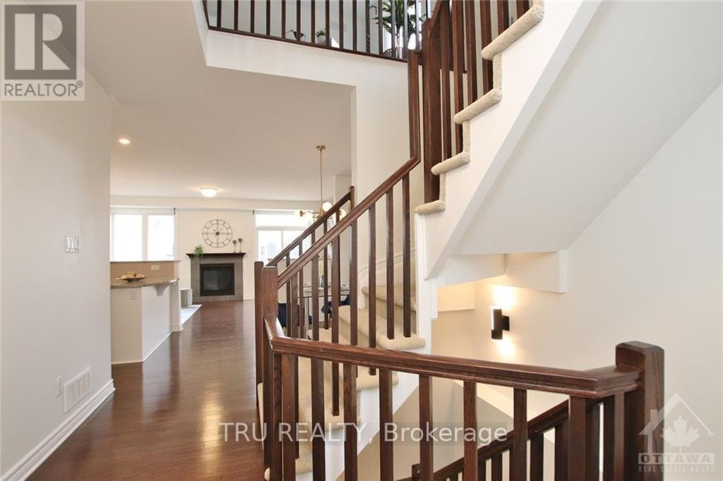 23 MERRILL STREET - Photo 2