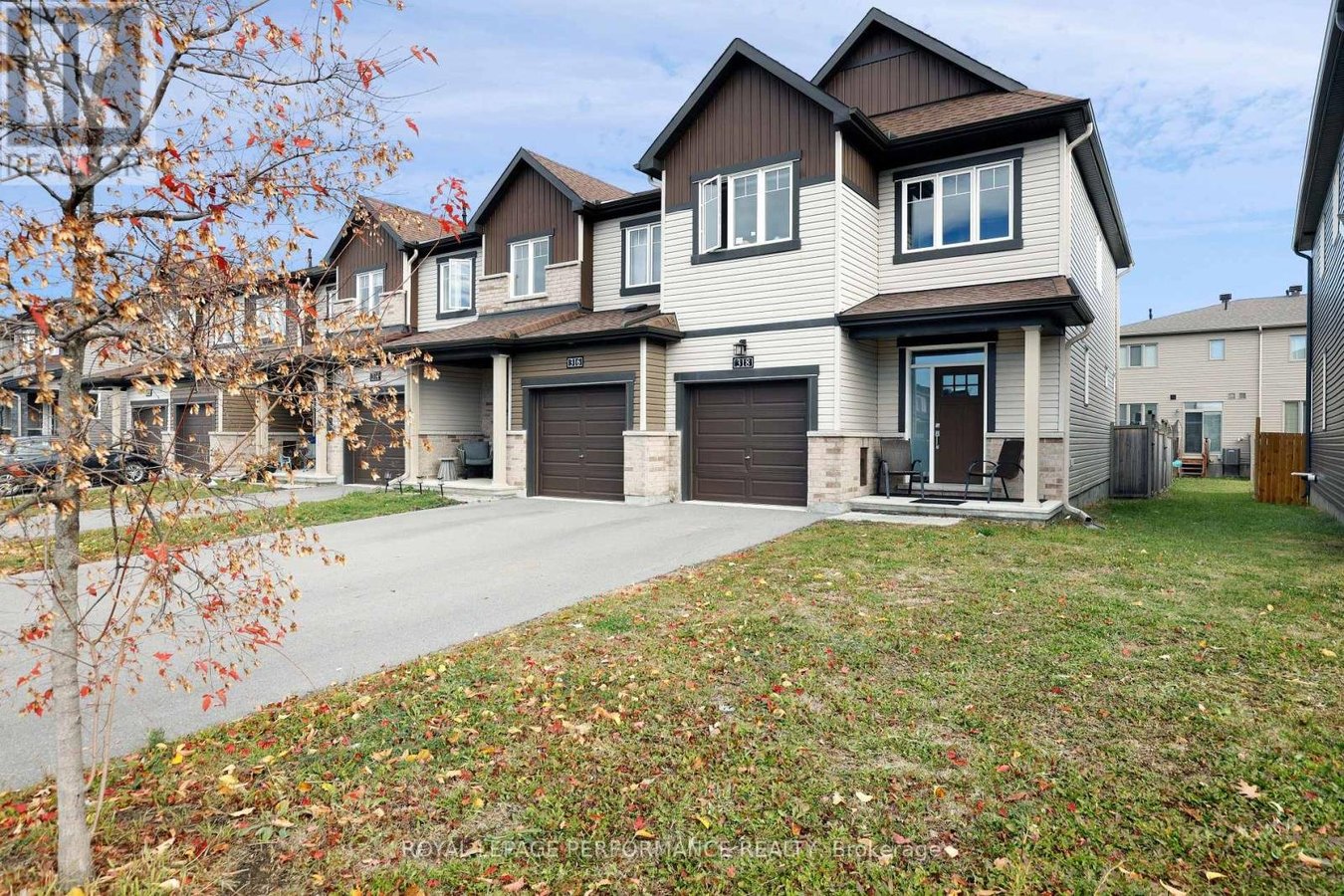 318 GUPPY GROVE - Photo 3