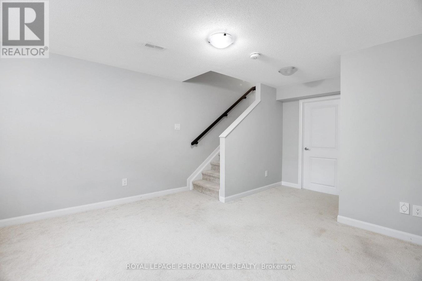 318 GUPPY GROVE - Photo 31