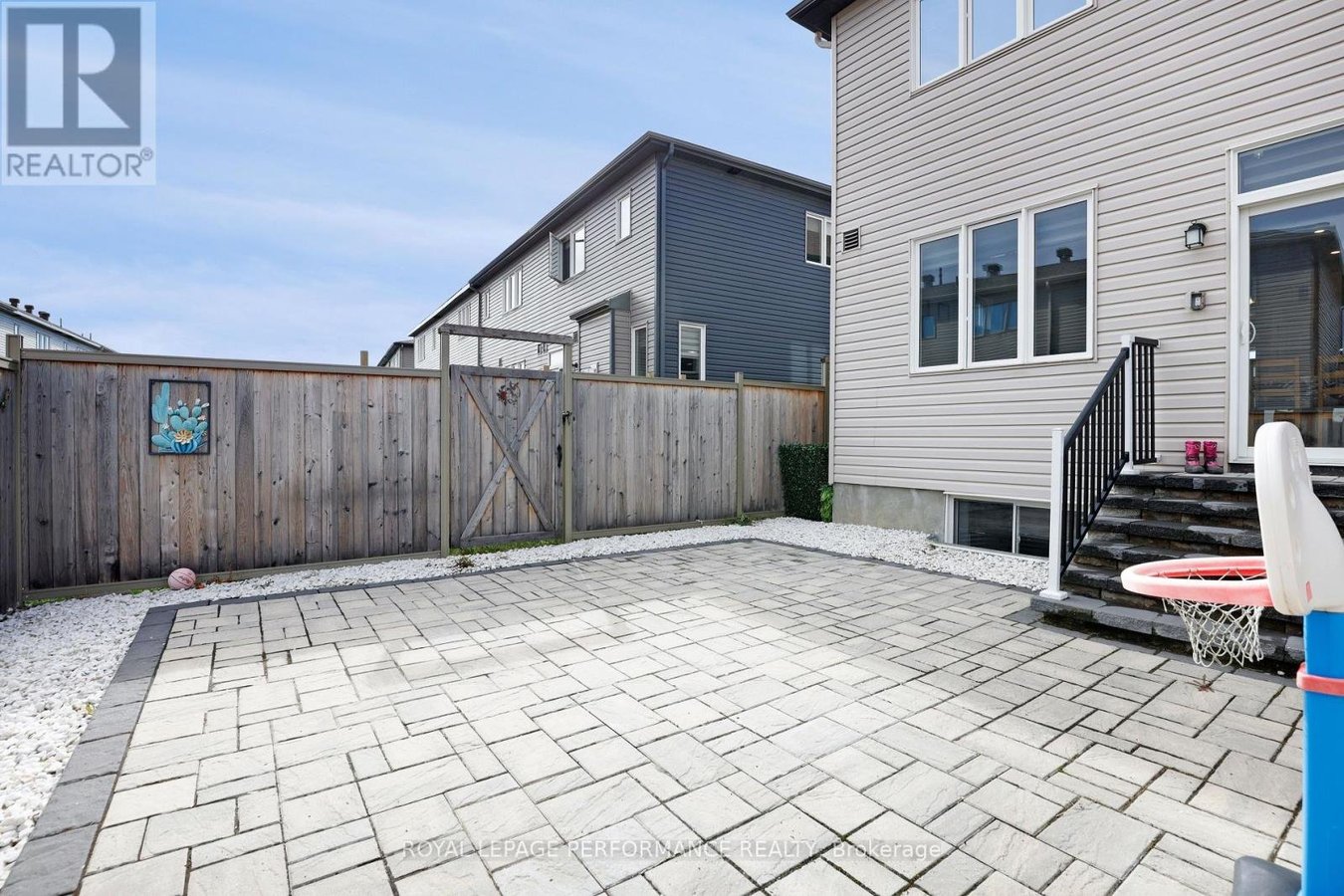 318 GUPPY GROVE - Photo 34