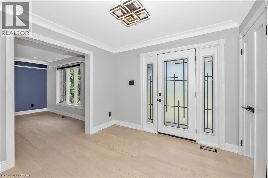 141 KERRY HILL Crescent - Photo 2