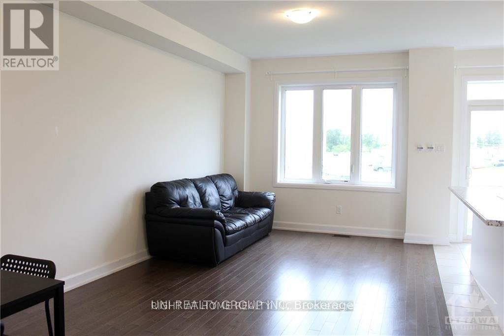 151 BENDING WAY - Photo 8