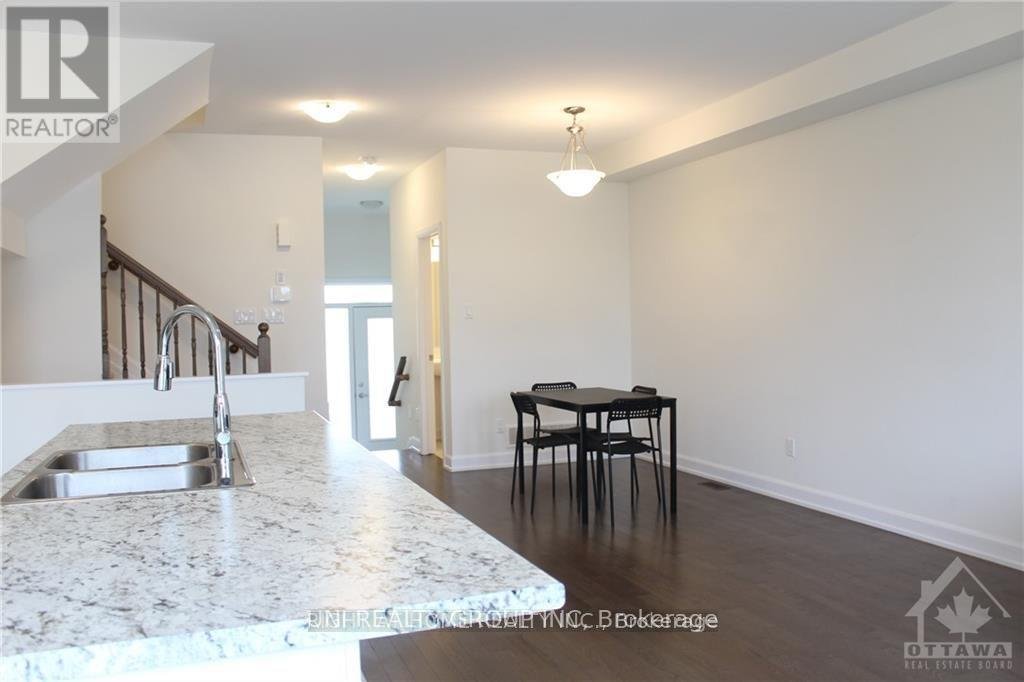 151 BENDING WAY - Photo 9