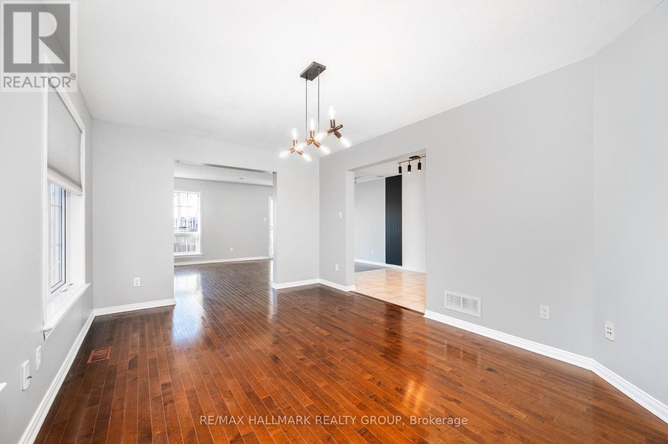 306 TABARET STREET - Photo 8