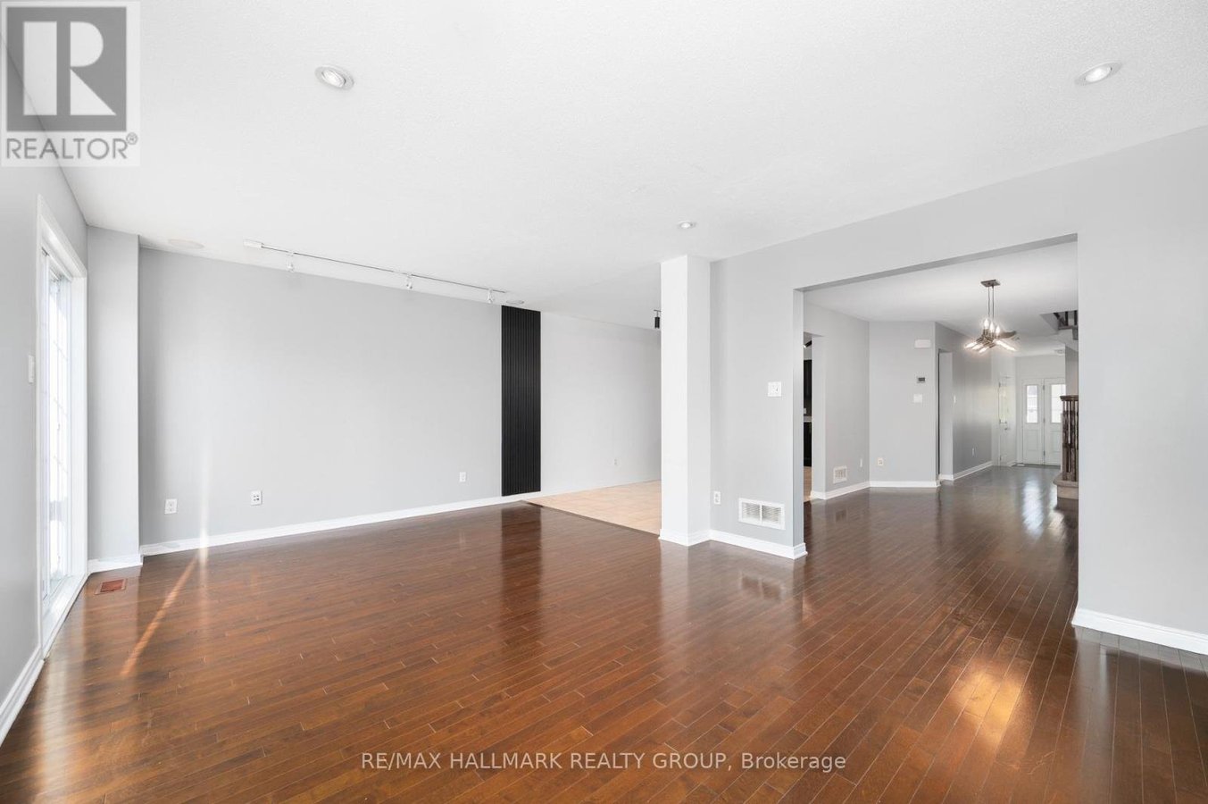 306 TABARET STREET - Photo 10