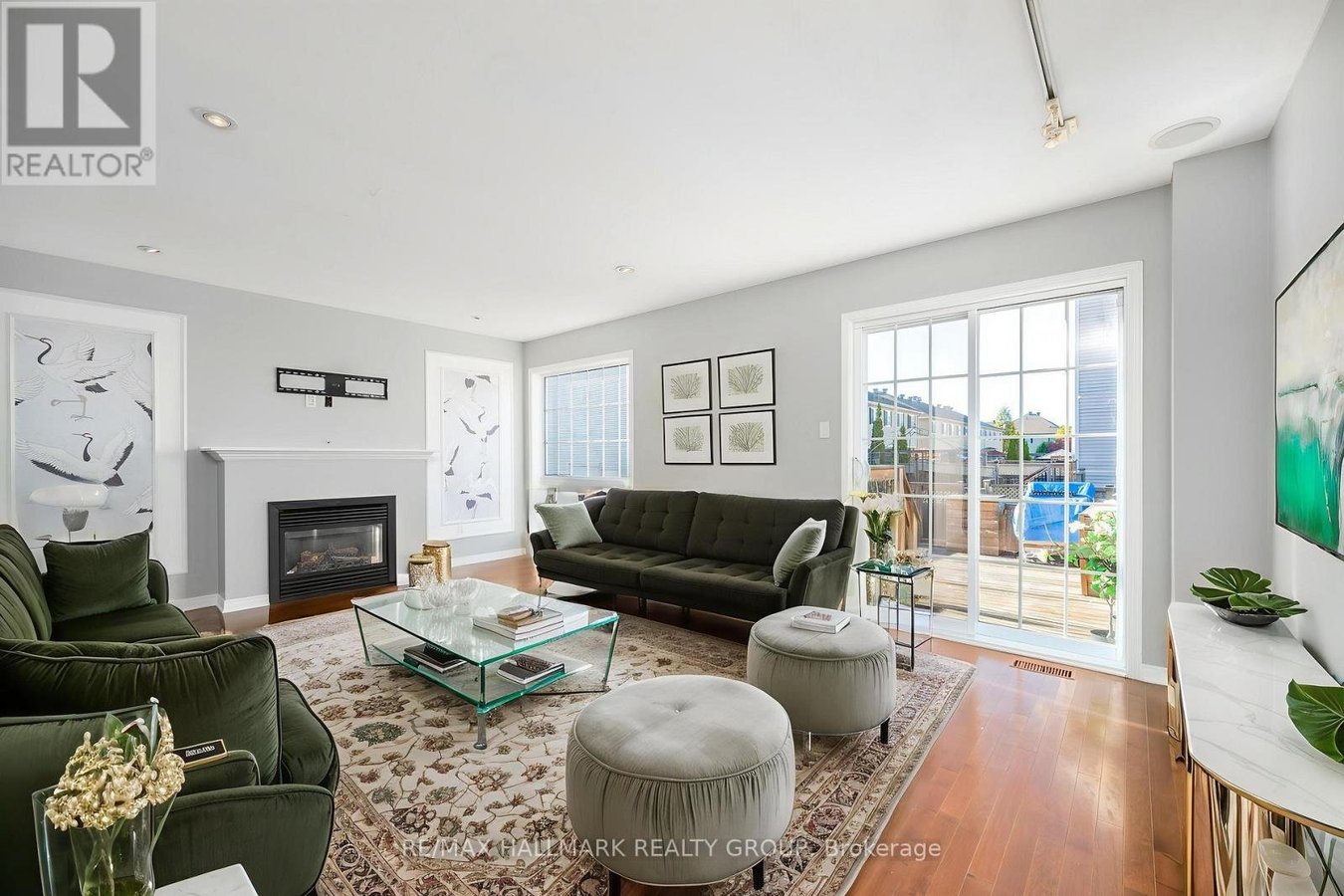 306 TABARET STREET - Photo 12