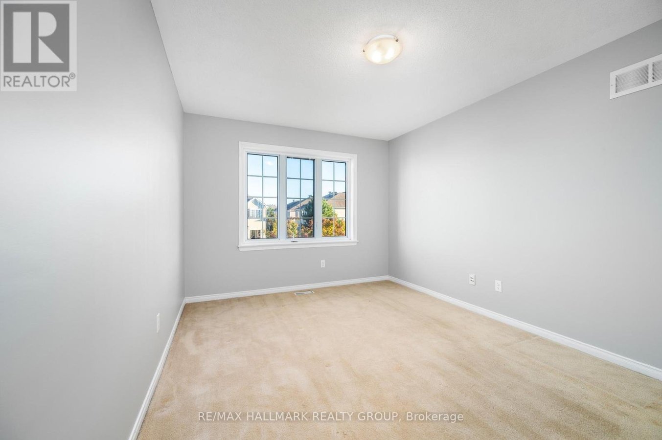 306 TABARET STREET - Photo 32