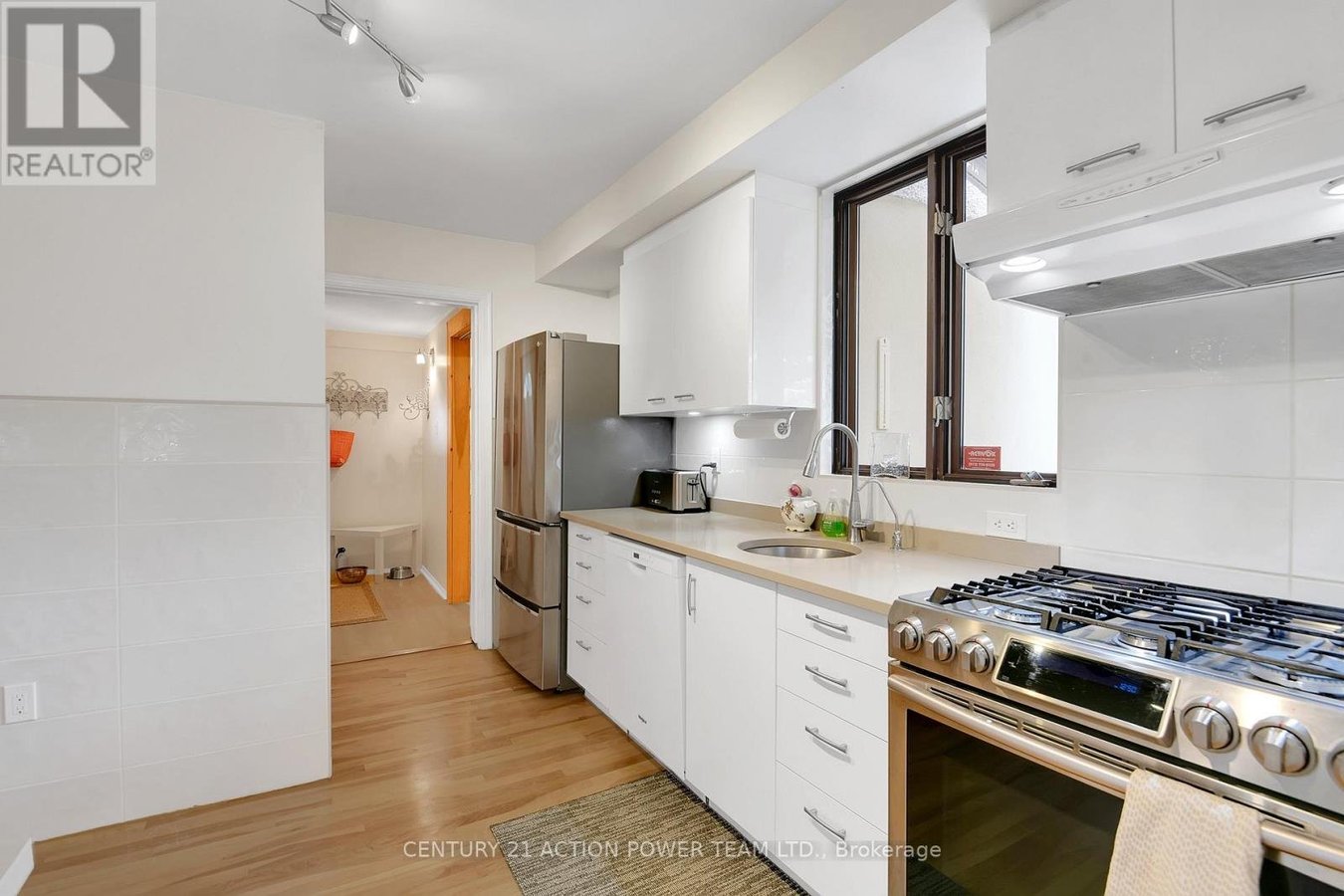 58 VAUGHAN STREET - Photo 11