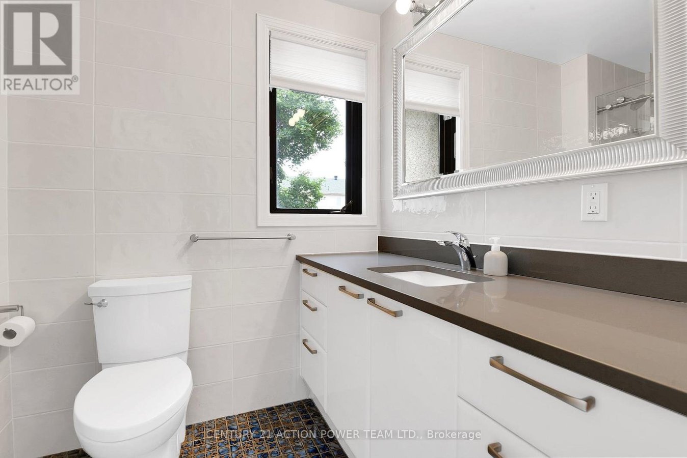 58 VAUGHAN STREET - Photo 24