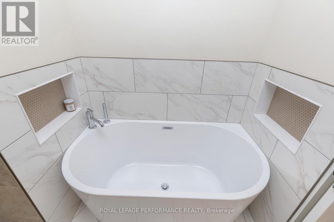 2018 QUINCY AVENUE - Photo 20