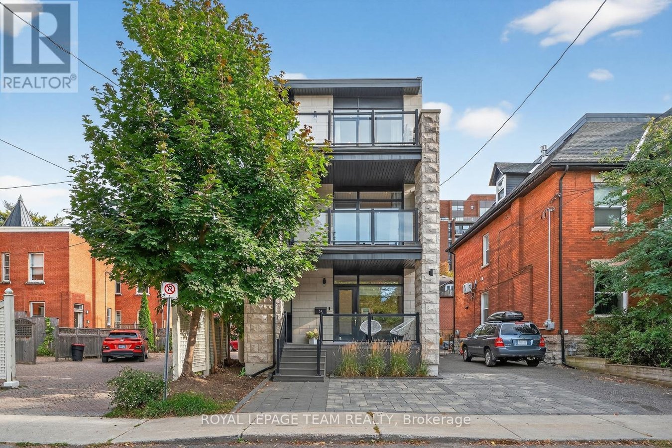 16 FIRST AVENUE - Photo 1