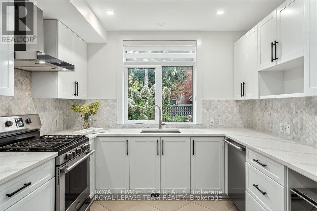 16 FIRST AVENUE - Photo 9