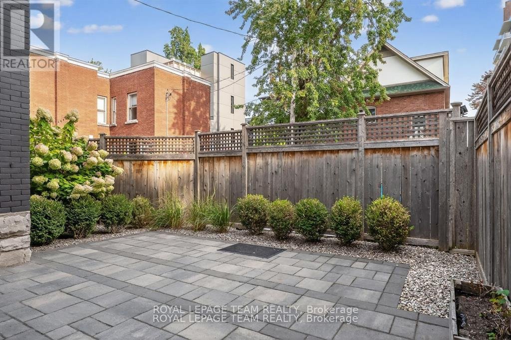16 FIRST AVENUE - Photo 31