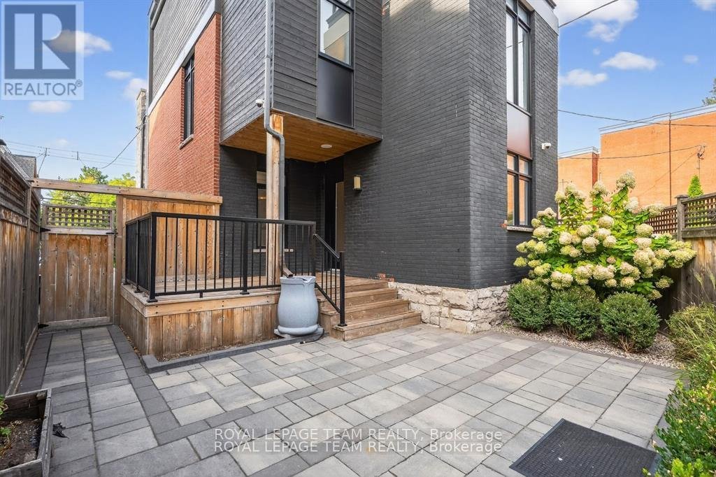 16 FIRST AVENUE - Photo 32