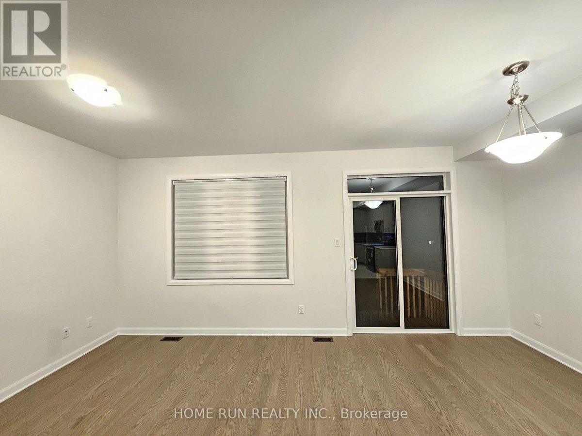 948 EILEEN VOLLICK CRESCENT - Photo 8